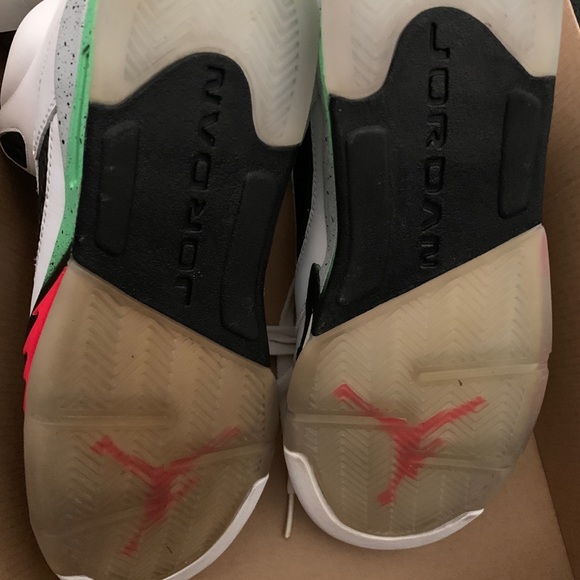 Boys Air Jordan 5 Retro - Picture 3 of 8